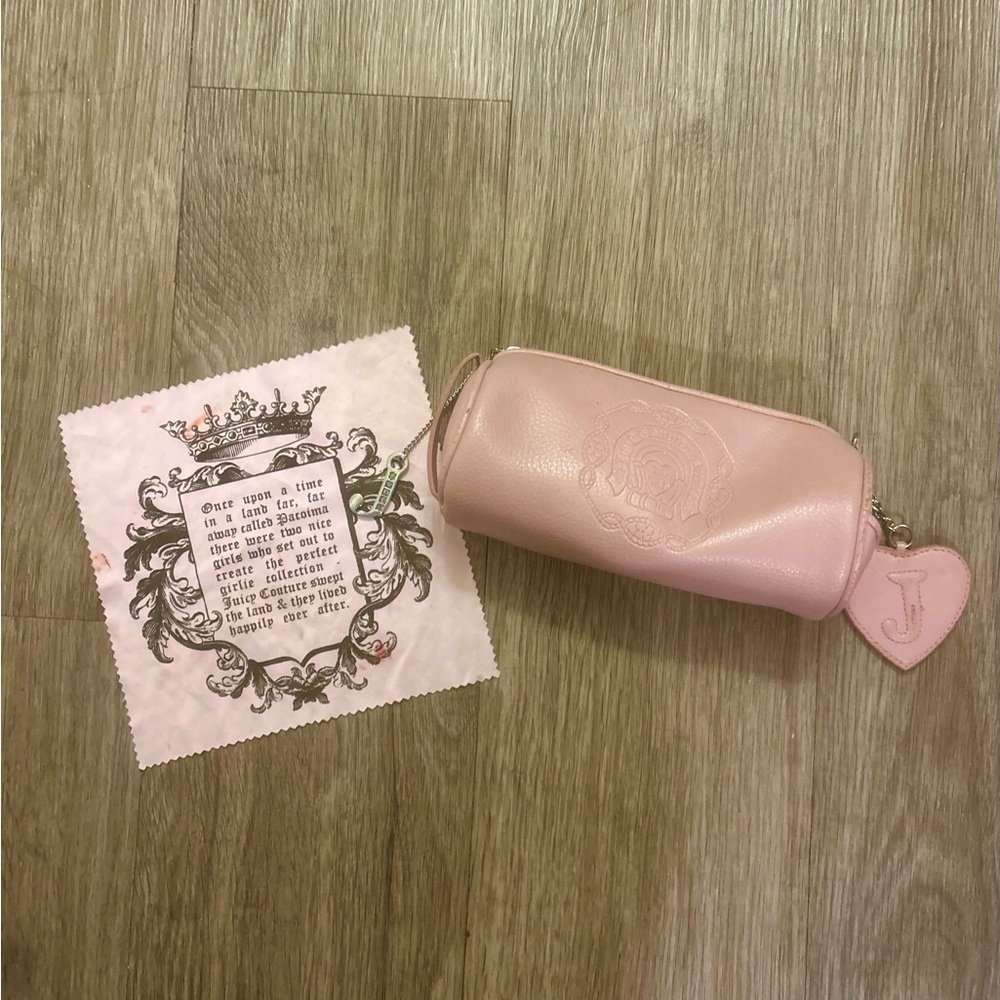 Juicy Couture Vintage Sunglasses Leather Pouch